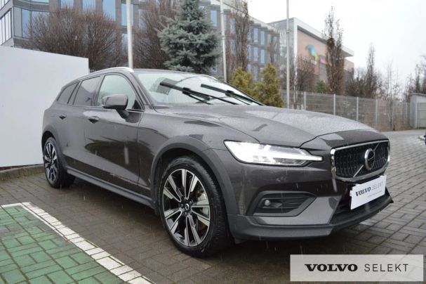 Volvo V60 Cross Country AWD 184 kW image number 3