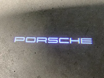 Car image 28