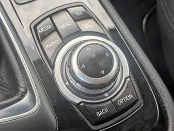 Car image 38