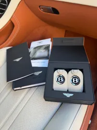 Car image 32