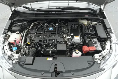 Car image 24