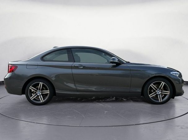 BMW 220i Coupe Sport Line 135 kW image number 6