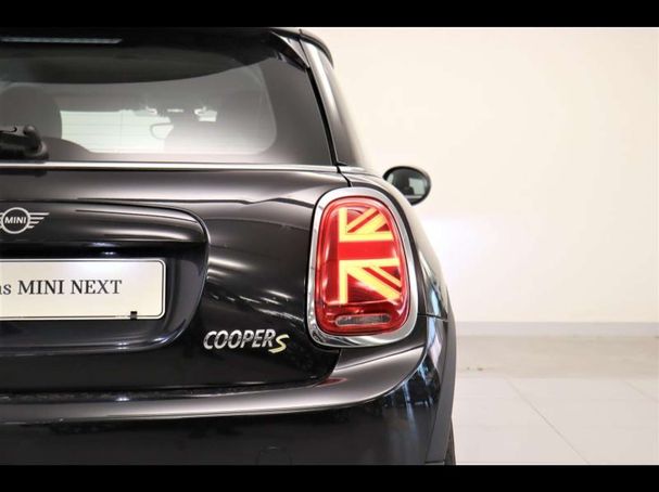 Mini Cooper SE Mini 137 kW image number 8