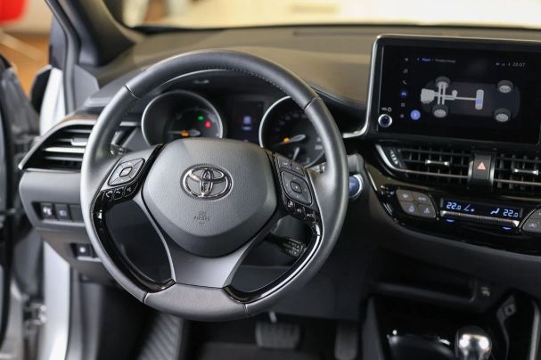 Toyota C-HR 90 kW image number 22