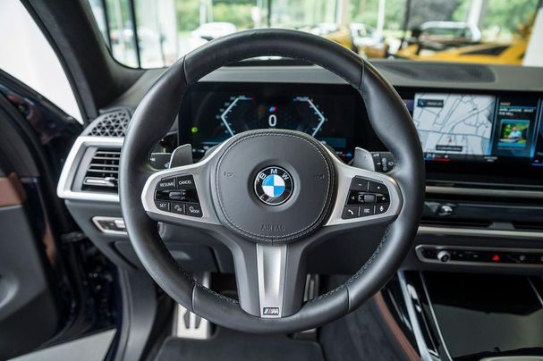 BMW X7 xDrive40d M Sport 250 kW image number 6