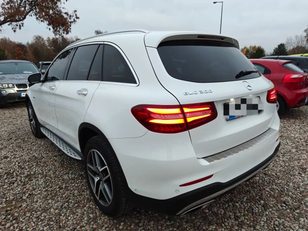 Mercedes-Benz GLC 300 190 kW image number 4