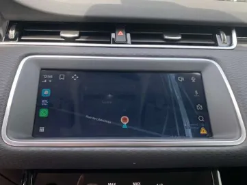 Car image 32