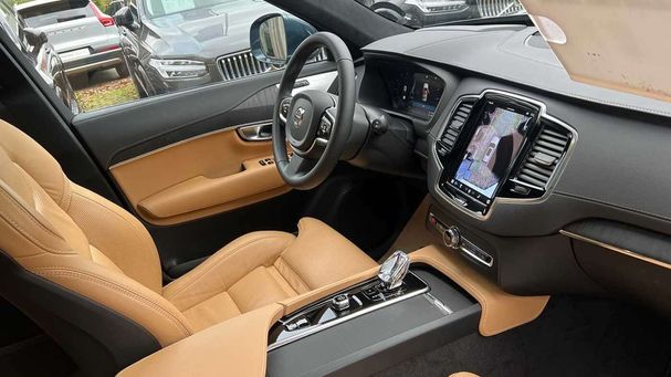 Volvo XC90 T8 335 kW image number 8