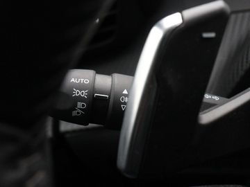 Car image 32