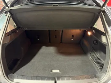 Car image 39