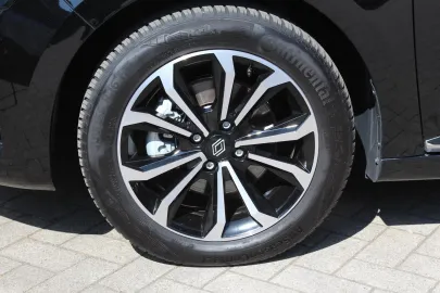 Car image 43