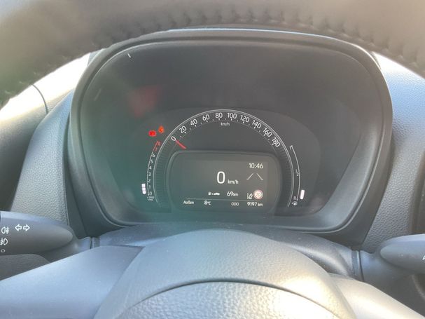 Toyota Aygo X 53 kW image number 14