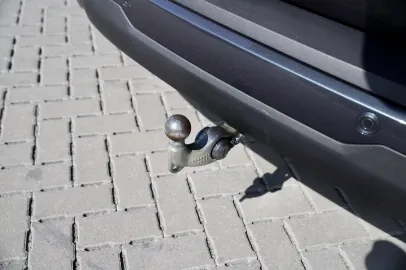Car image 32
