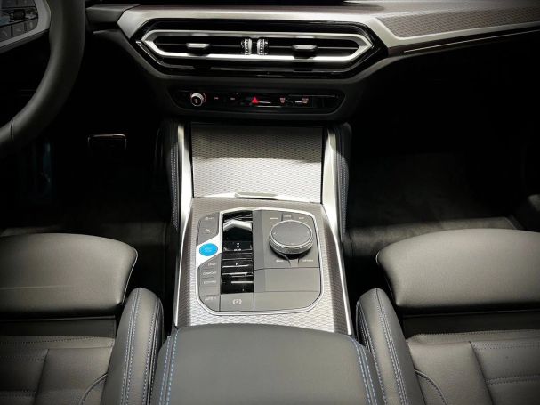 BMW i4 400 kW image number 17