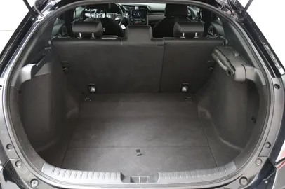 Car image 23