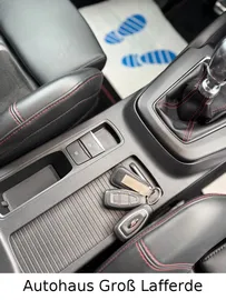 Car image 36