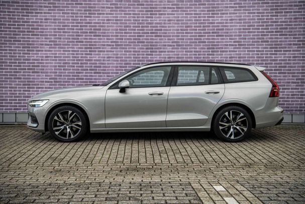 Volvo V60 B3 Essential 120 kW image number 3