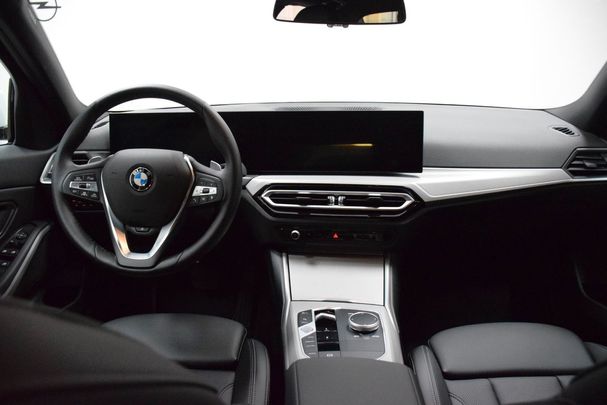 BMW 320i 135 kW image number 4