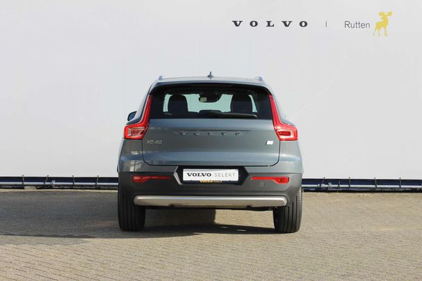 Volvo XC40 Recharge T4 155 kW image number 8