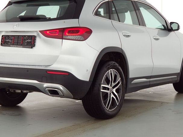 Mercedes-Benz GLA 180 100 kW image number 2