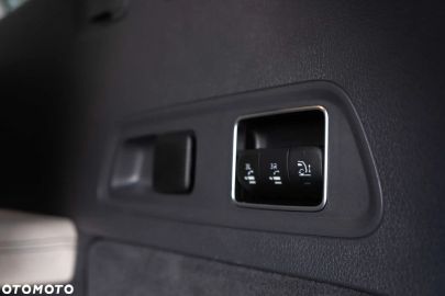 Car image 39