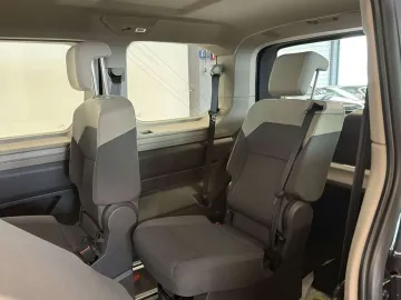 Car image 45