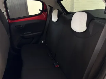 Car image 33