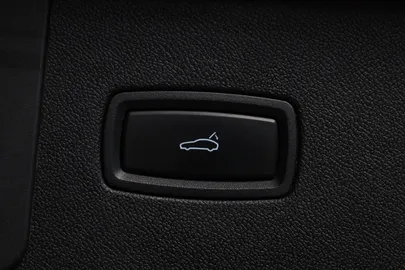 Car image 36