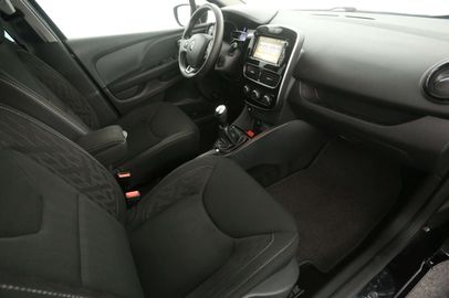 Car image 23