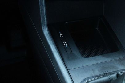 Car image 31