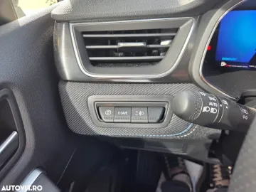 Car image 32