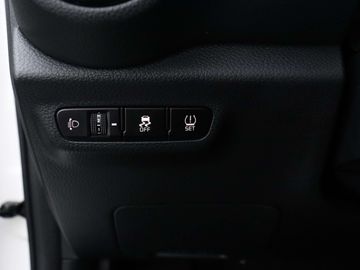 Car image 33