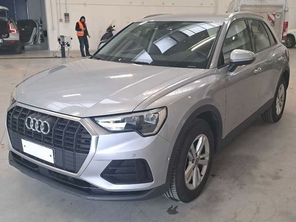 Audi Q3 35 TDI quattro Business 110 kW image number 1