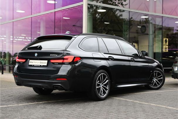 BMW 530 Touring 215 kW image number 2