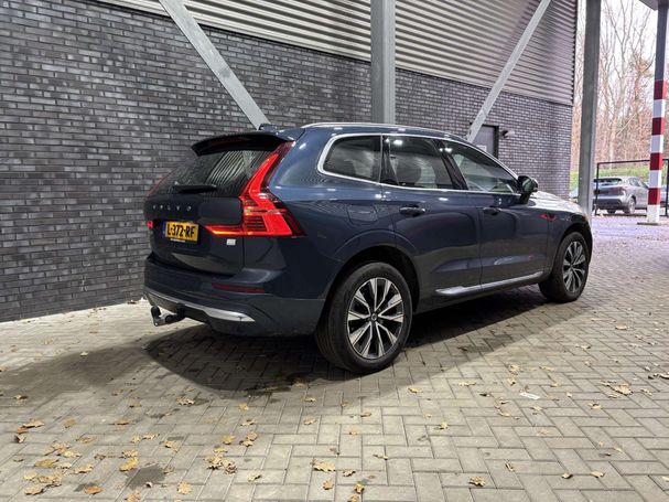 Volvo XC60 T6 Recharge AWD 250 kW image number 3