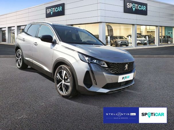 Peugeot 3008 1.2 Hybrid 136 GT 100 kW image number 2