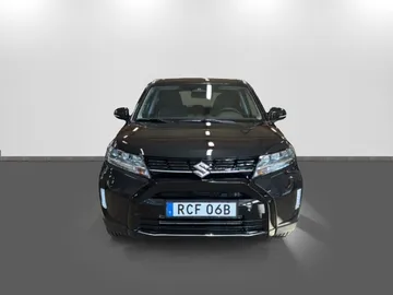 Car image 3