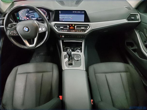 BMW 320d Touring xDrive 140 kW image number 5