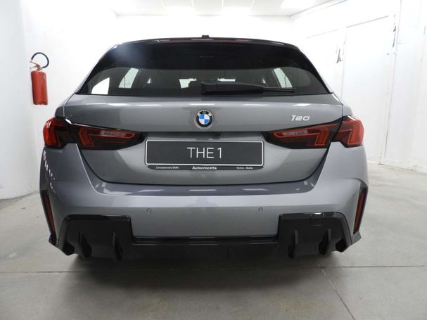 BMW 120i M Sport 125 kW image number 3