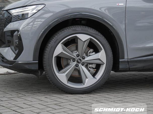 Audi Q4 50 e-tron S-line 220 kW image number 8