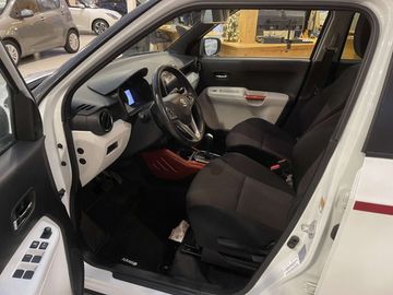 Car image 12