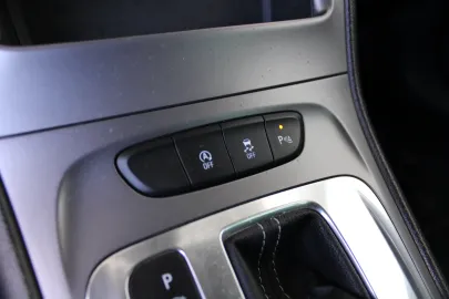 Car image 32
