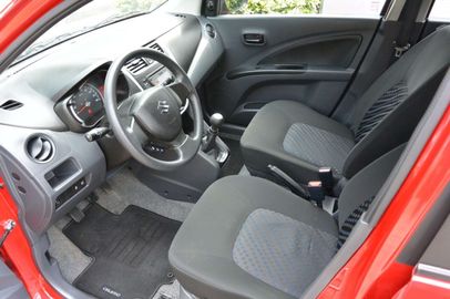 Car image 12