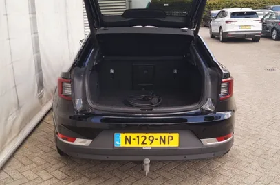 Car image 40