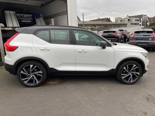 Volvo XC40 T4 140 kW image number 4