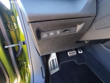 Car image 35