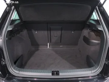Car image 40