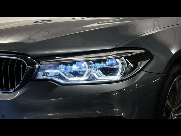 BMW 530d Touring xDrive 198 kW image number 10