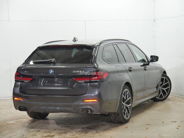 BMW 530 Touring xDrive 215 kW image number 2