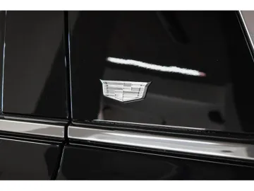 Car image 38